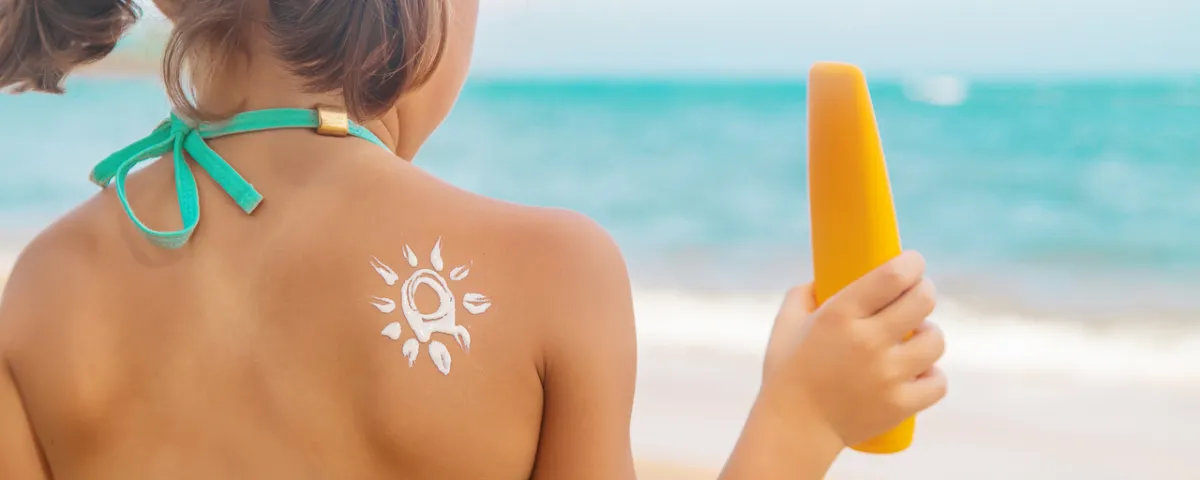 صورة تعبيرية عن دهن الطفل