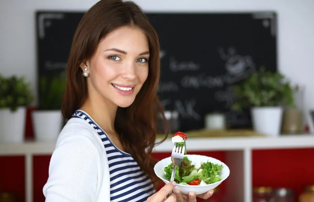 يعتمد الرجيم السحري على تقليل السعرات الحرارية (المصدر: Shutterstock)