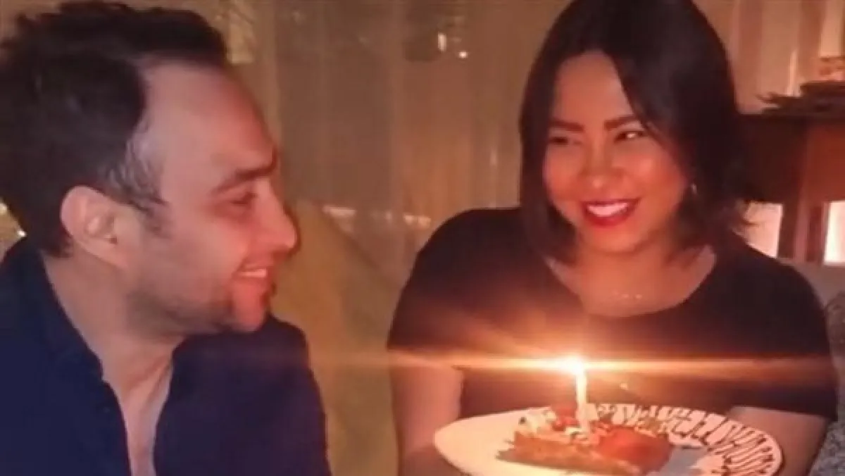 شيرين وحسام حبيب من الاحتفال - الصورة لقطة شاشة من الفيديو