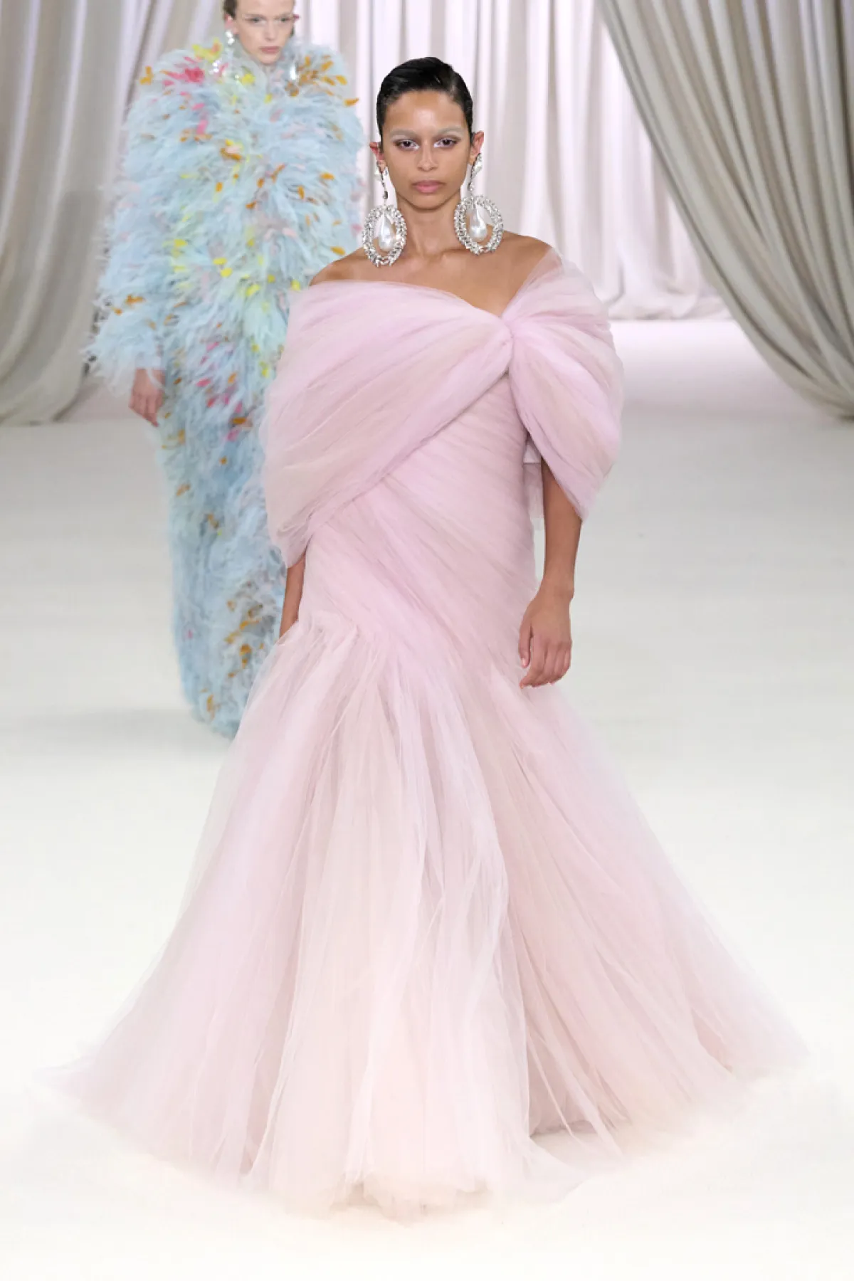 فستان  خطوبة من 