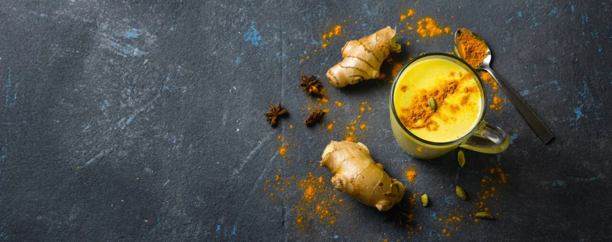 صورة مشروب الكركم بالحليب