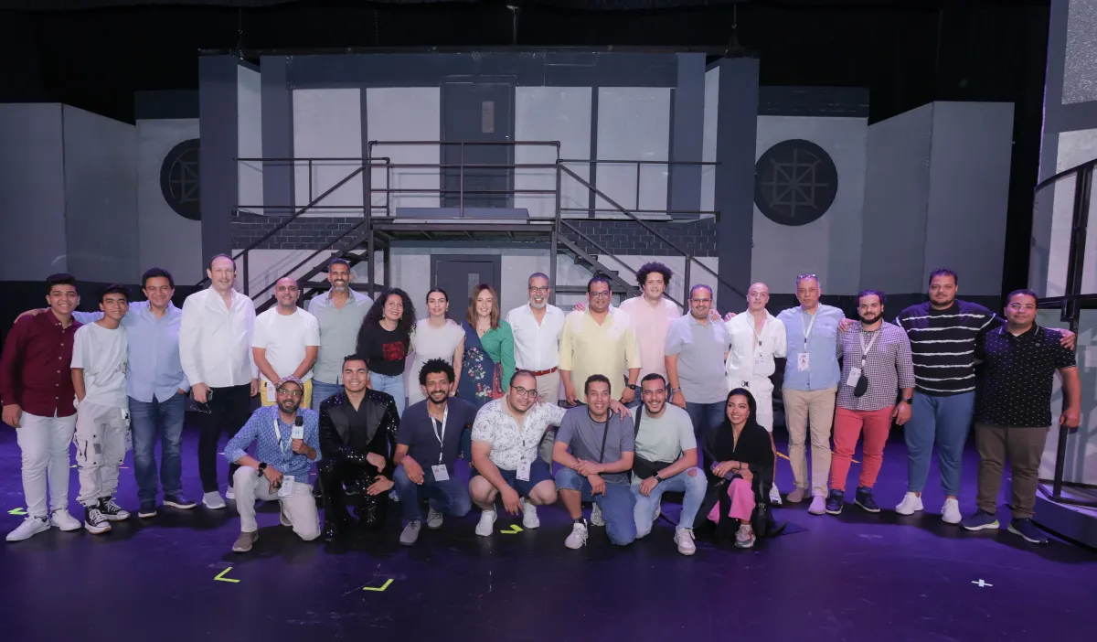 فريق عمل مسرحية تشارلي- تصوير: عدنان مهدلي