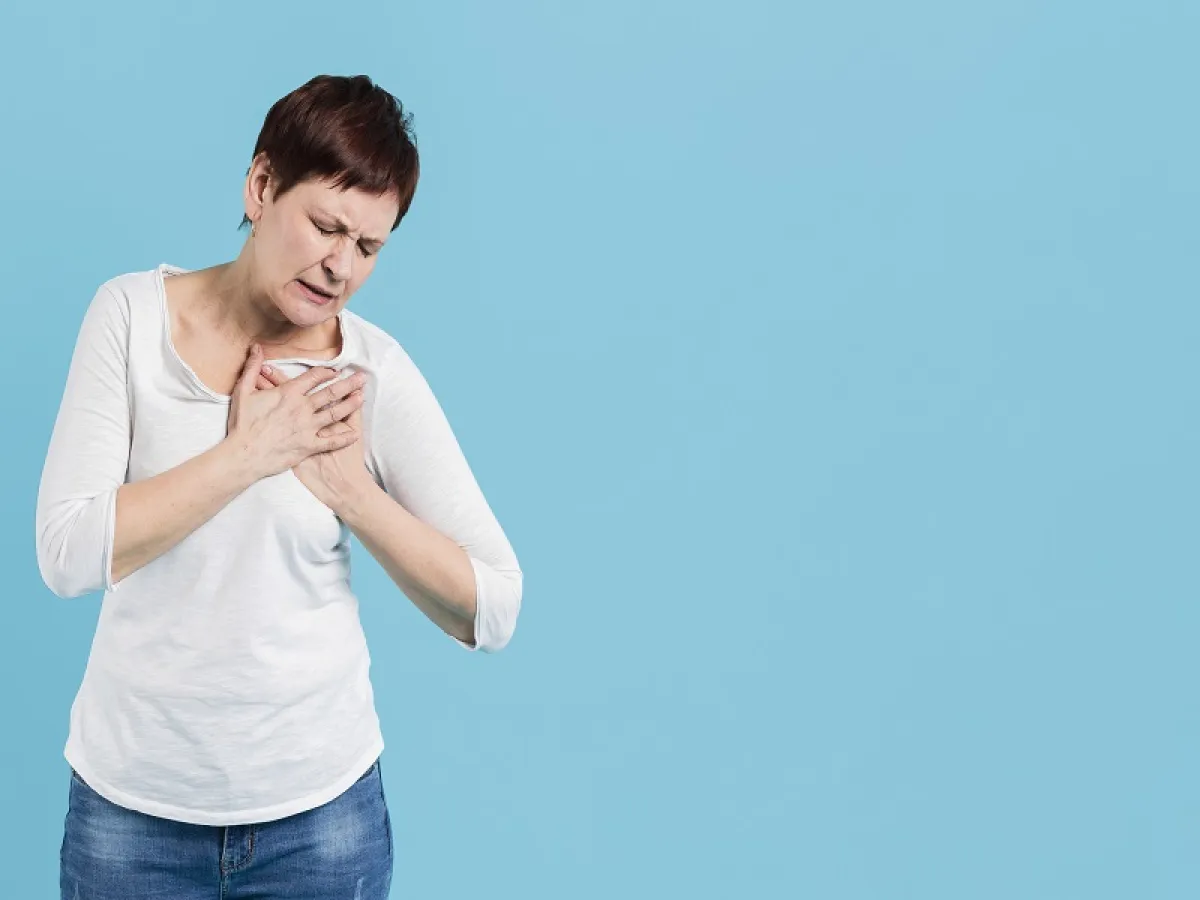 احتمال حدوث النوبات القلبية يوم الإثنين.. يزداد بسبب إيقاع الساعة البيولوجية (المصدر: Freepik)