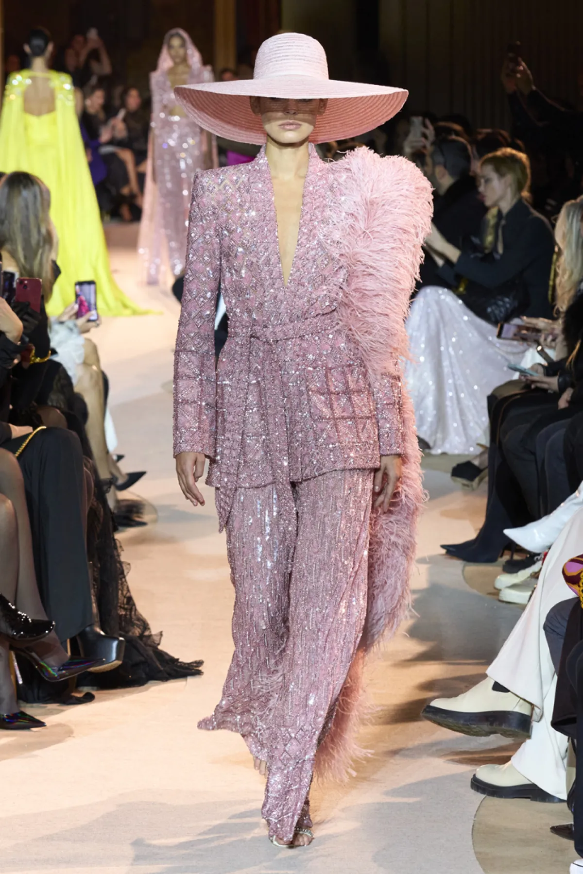 بدلات السهرة