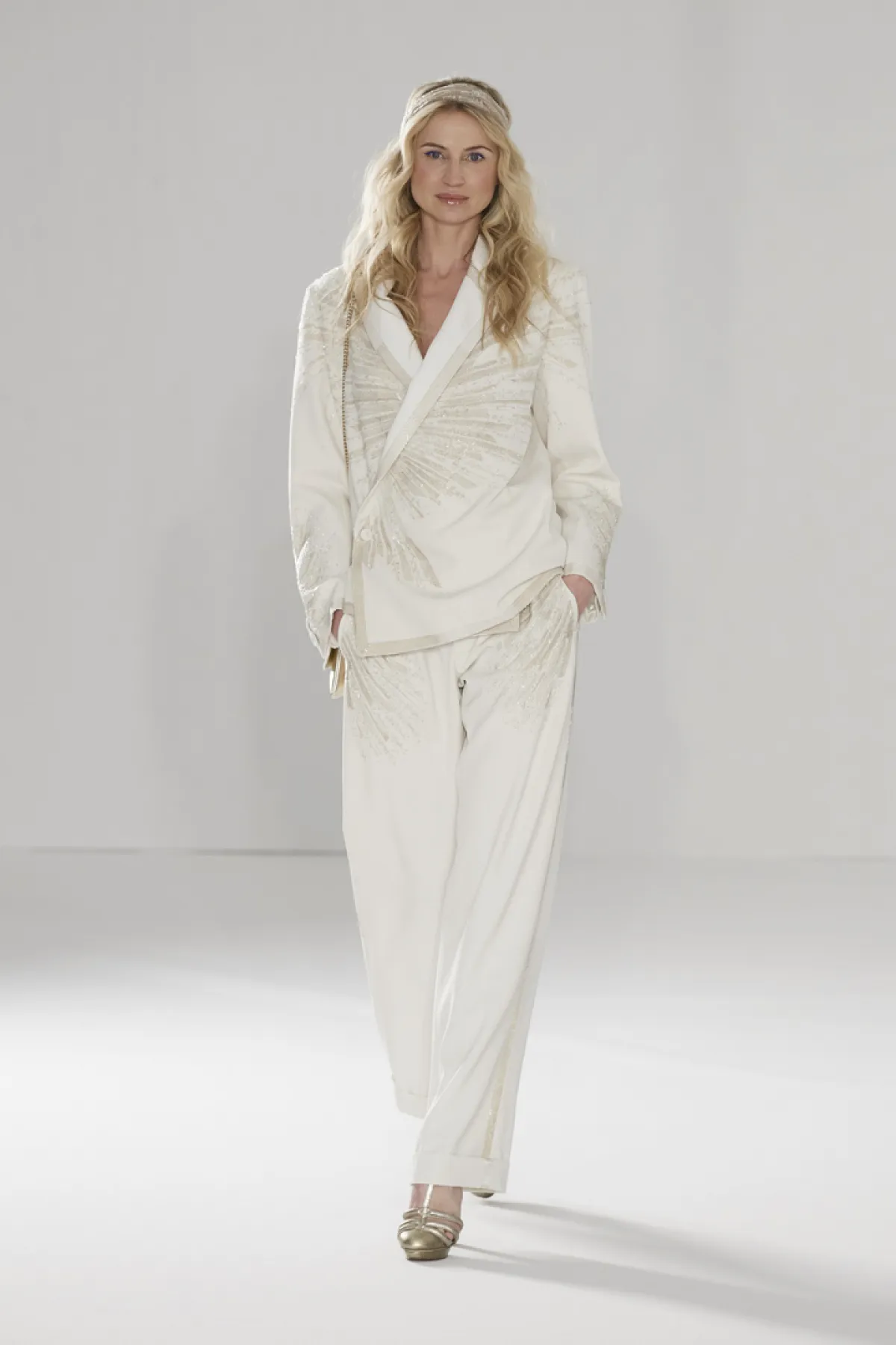 بدلات السهرة