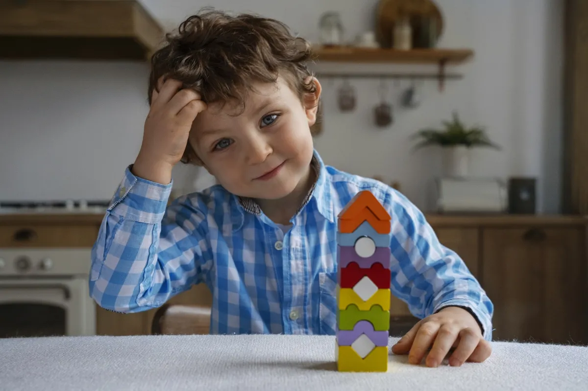 الفرق بين متلازمة أسبرجر والتوحد كبير..اكتشفيه مُبكراً (المصدر: Freepik)