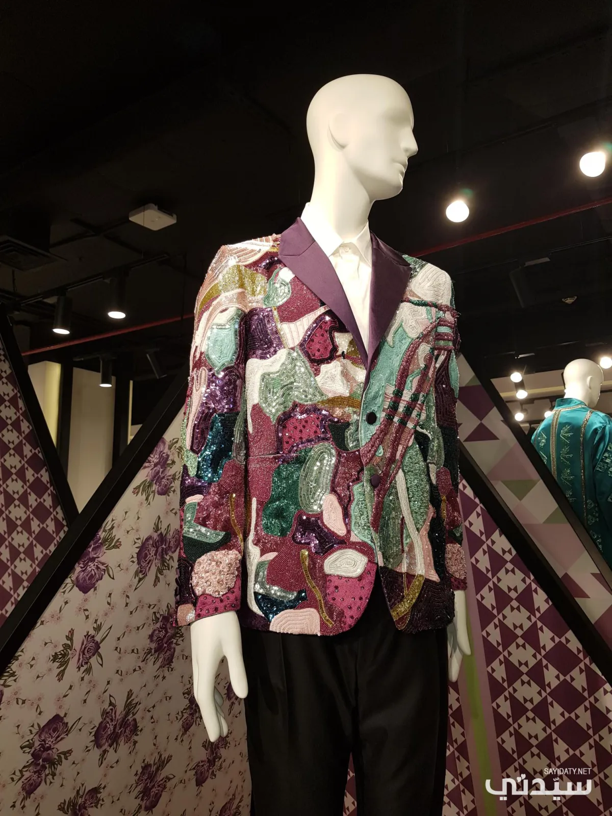 من التصاميم الرجالية التي تضمنتها المجموعة الجديدة