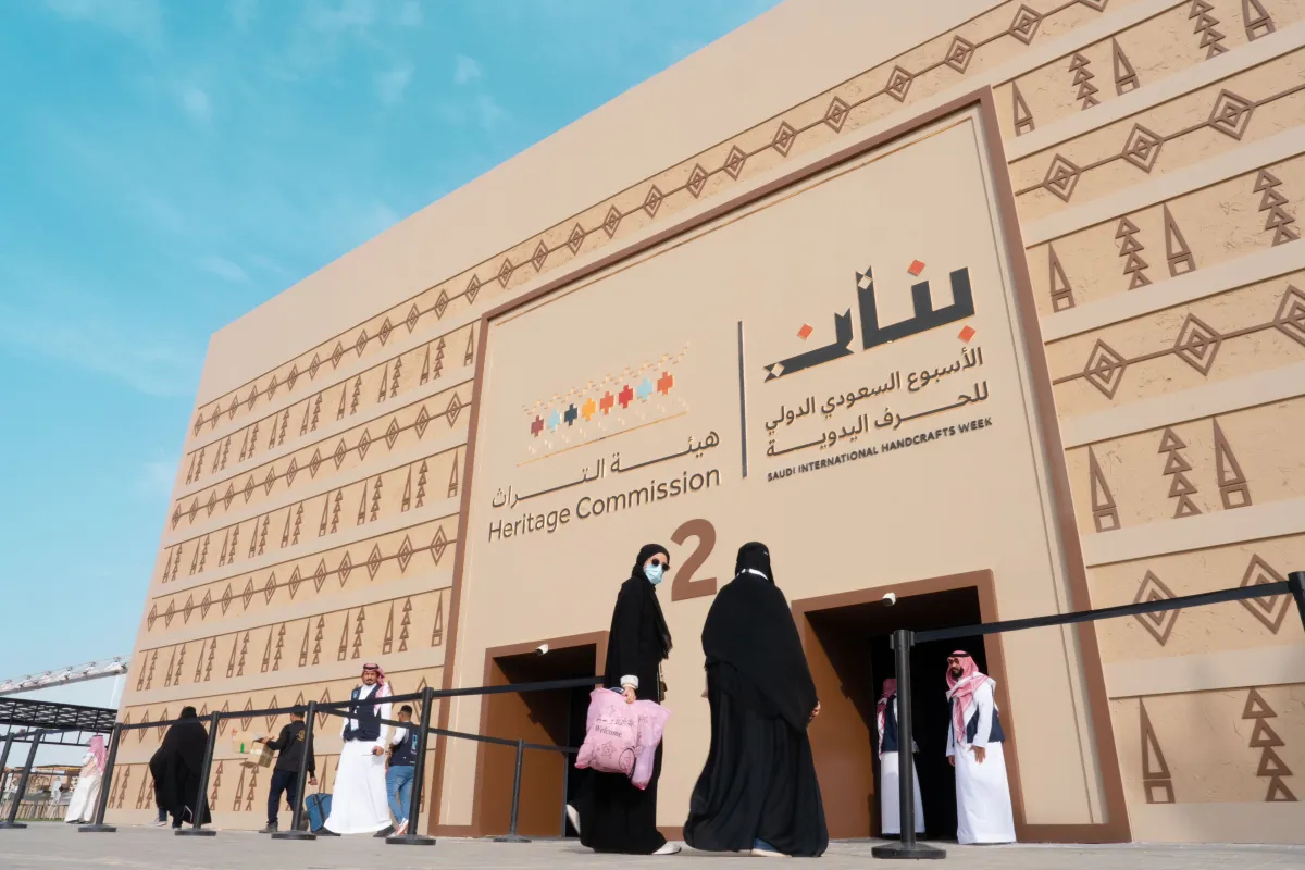  الأسبوع السعودي الدولي للحرف اليدوية "بنان". الصورة من الحساب الرسمي لوزير الثقافة على تويتر