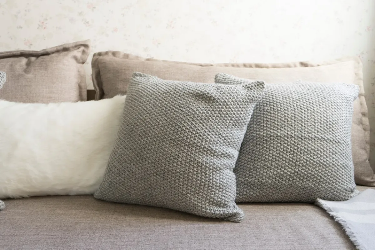 ما هي منظفات الأثاث المنزلي؟