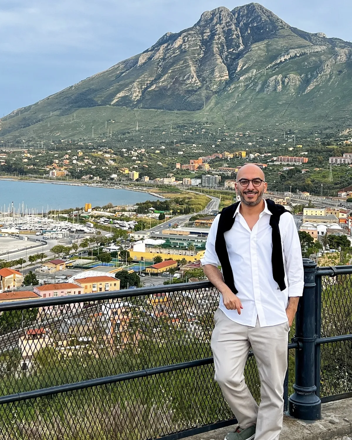 الرحالة ومدون السفر السعودي عصام السعدي 