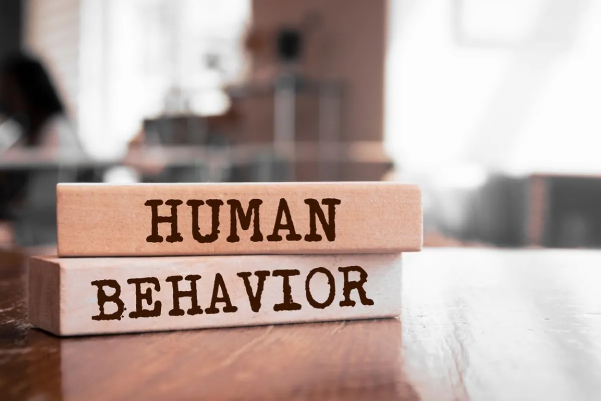 الامتثال للقوانين، في إطار الذوق العام