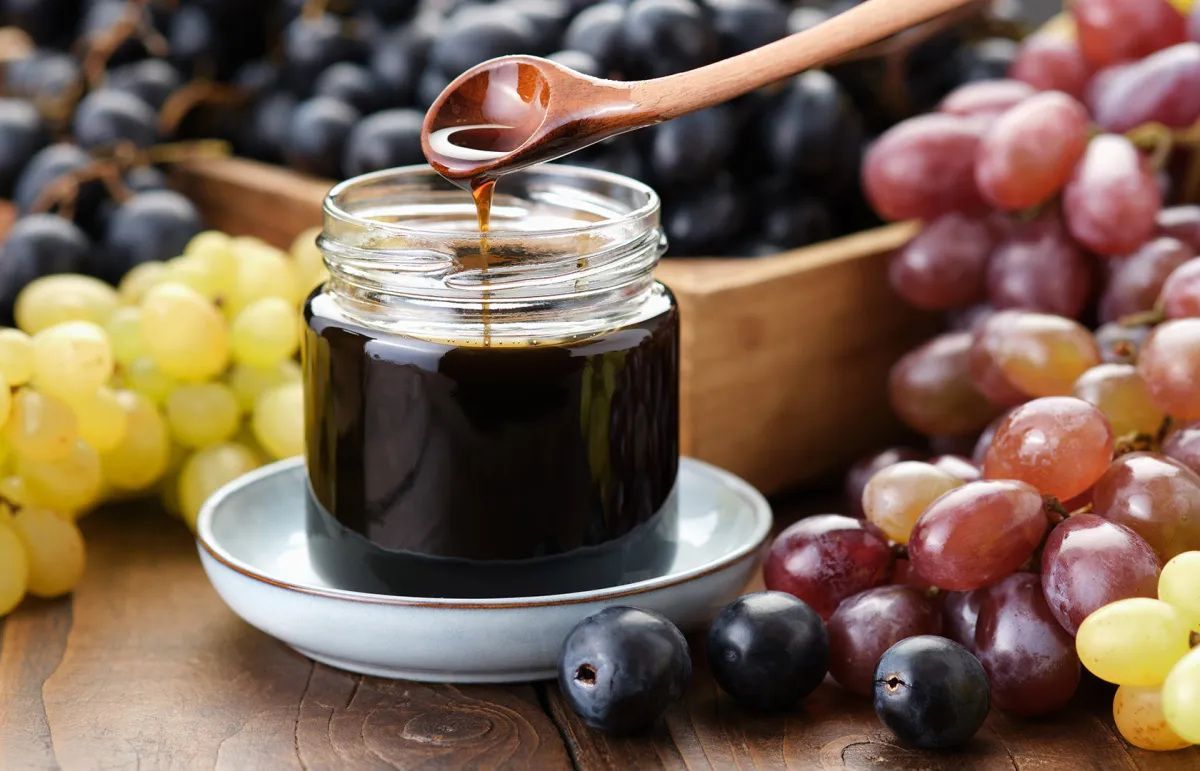 فوائد دبس العنب للتنحيف (المصدر: Shutterstock)