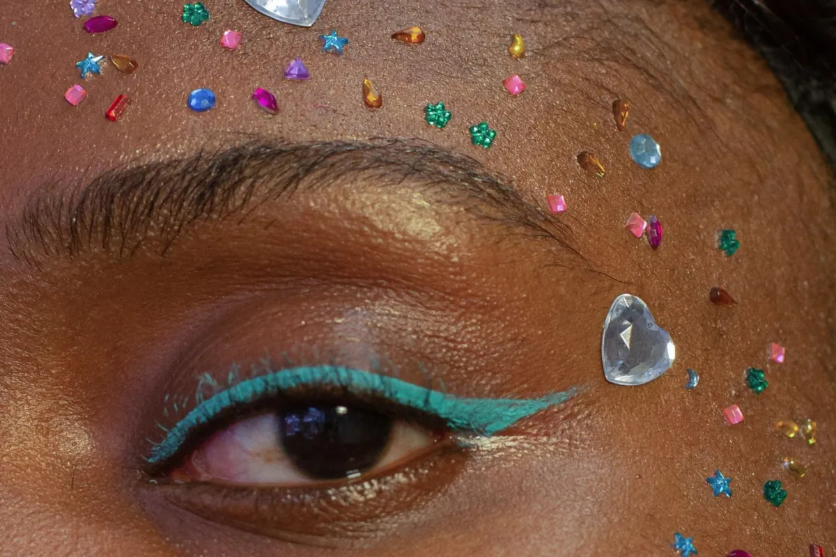 فن الماكياج الغريب