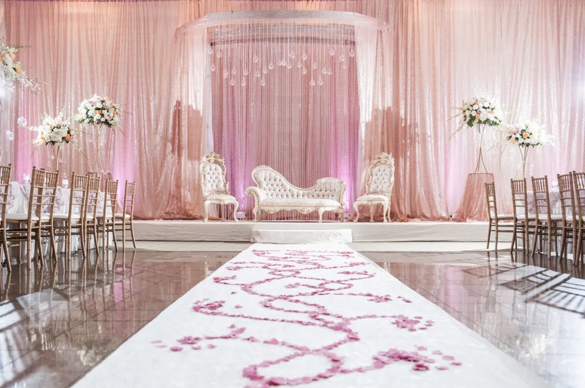 قاعة حفل الزفاف