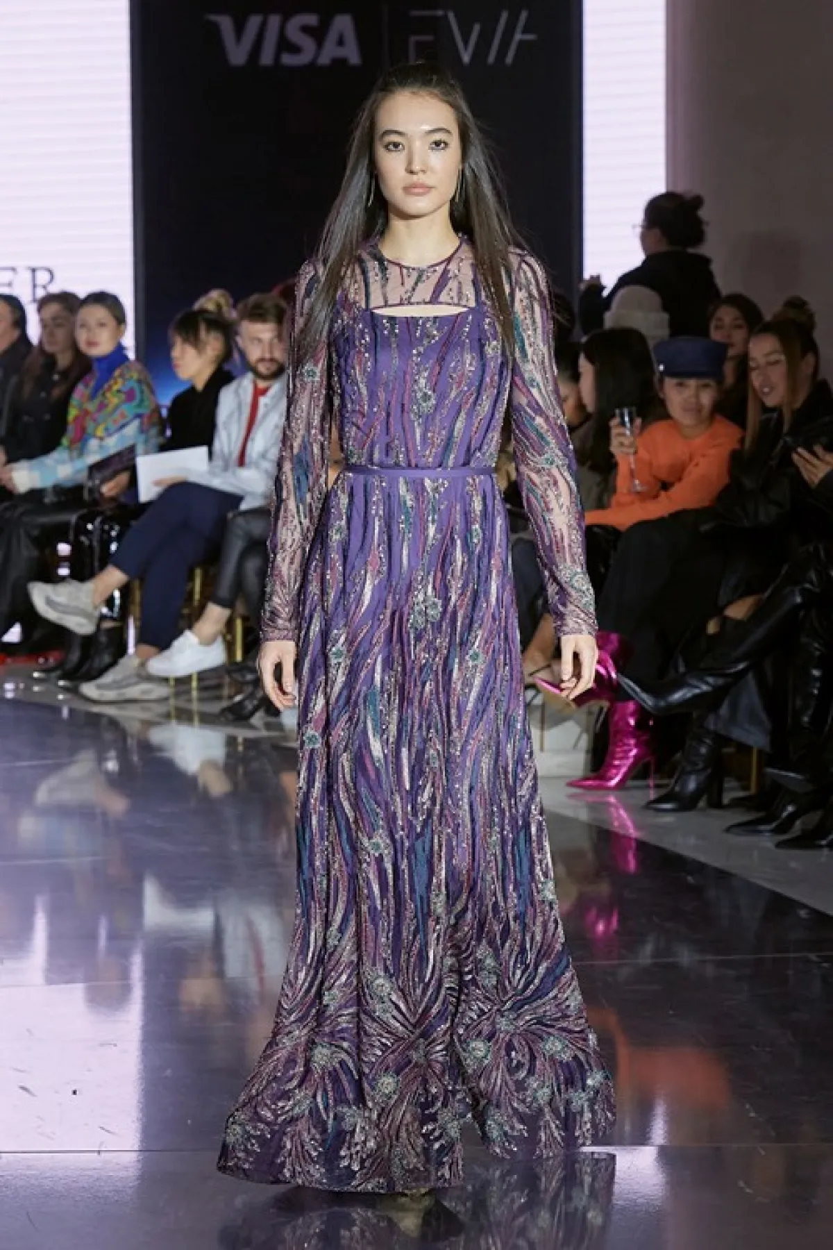 فستان طويل متعدد الألوان من إنكلوفر Inclover