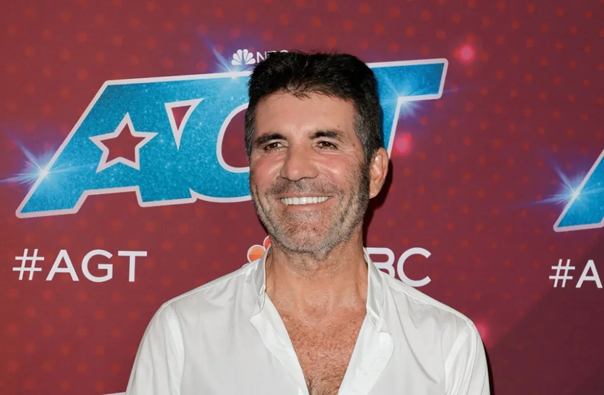 سايمون كاول Simon Cowell في الموسم الـ17 من America’s Got Talent (مصدر الصورة : KEVIN WINTER / GETTY IMAGES NORTH AMERICA / Getty Images via AFP)