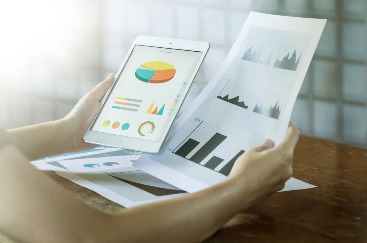  تقديم البيانات والأرقام والتقارير  في الإجابة