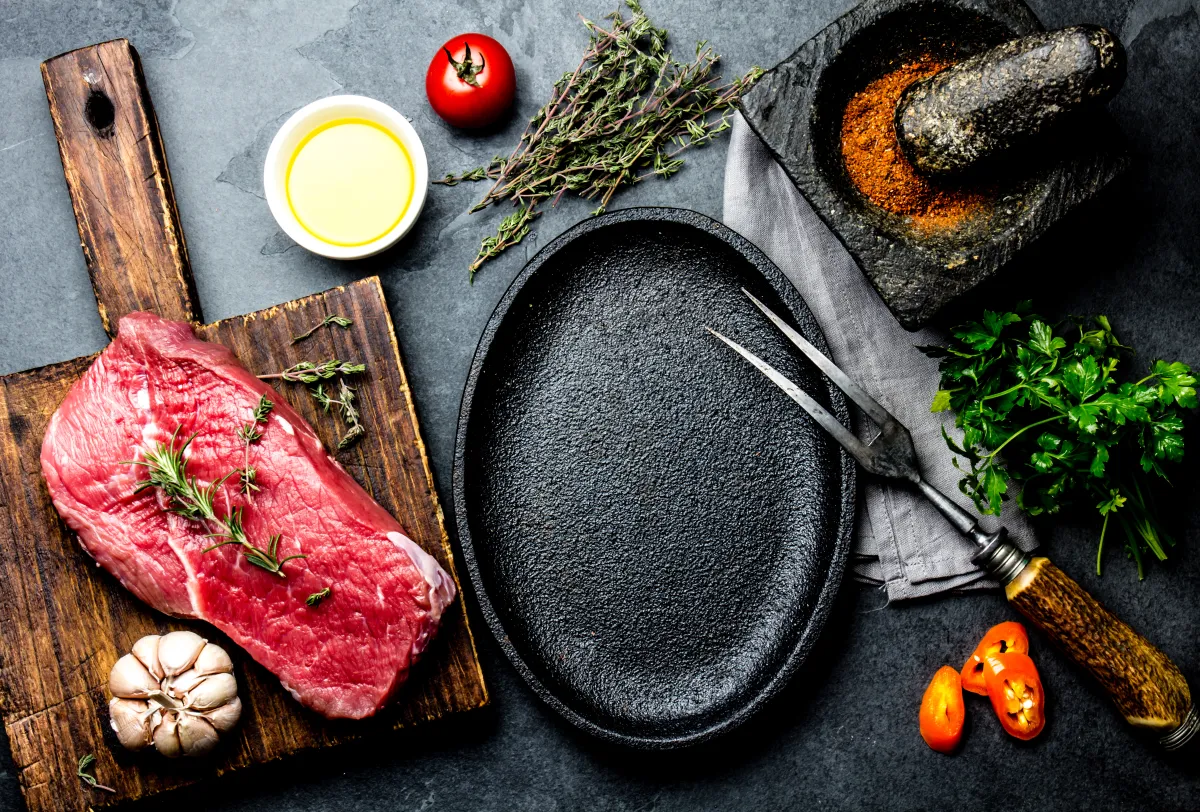 رائحة اللحم تعبق في المنزل 