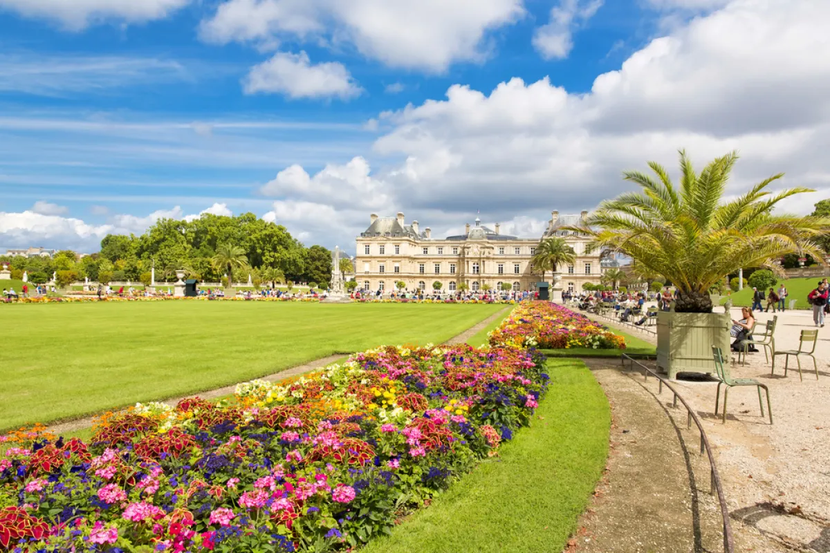 جولة على أشهر الحدائق في باريس الجاذبة للعوائل