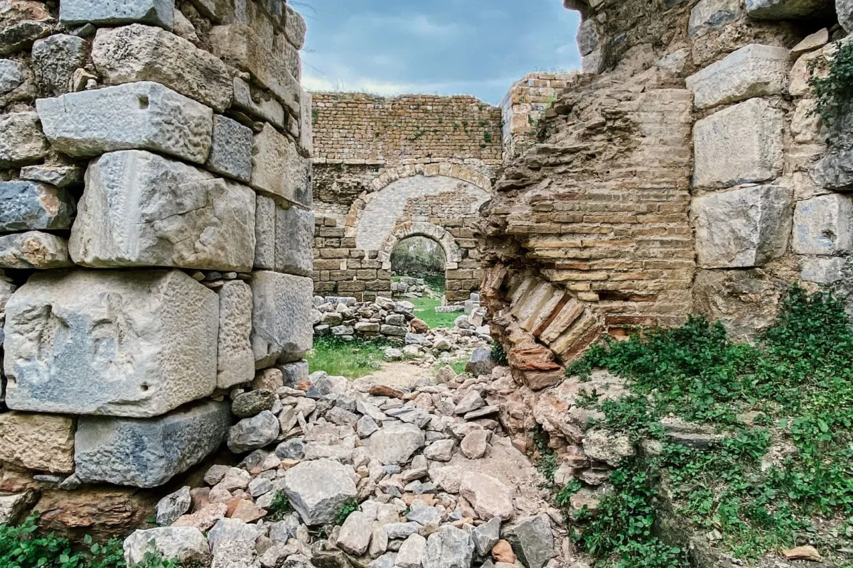 العثور على مدينة أثرية