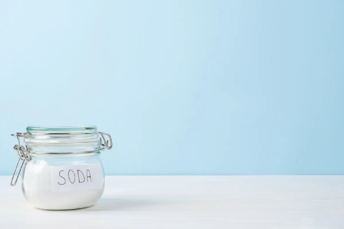 صودا الخبز لتنظيف السجادة من دون استخدام الماء