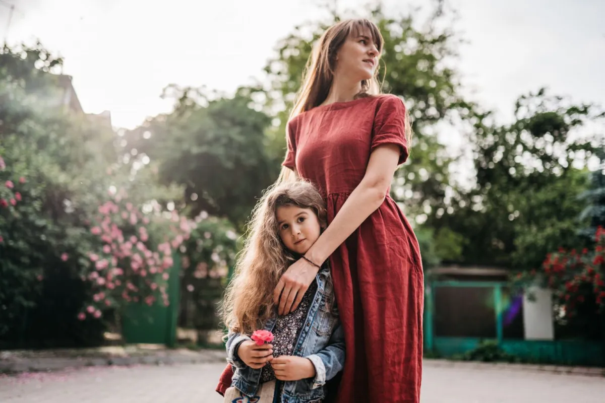 صورة أم وابنتها