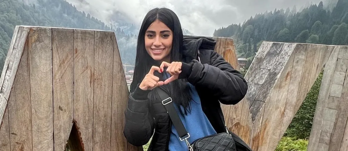 فاطمة كارزوني -الصورة من  حسابها على الانستغرام