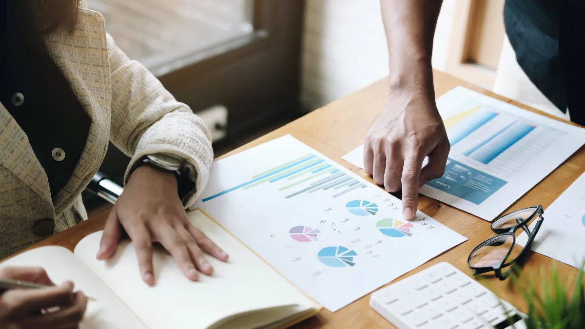 حضور اجتماعات التخطيط ربع السنوية  تقتصر في الغالب على المشاركين الذين سينفذون الخطة 