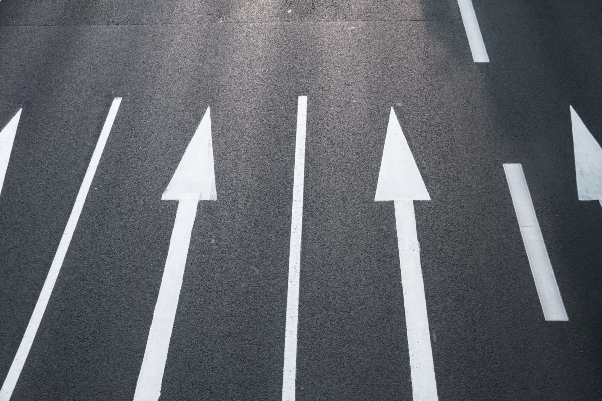 خطوط سيرعلى الطريق