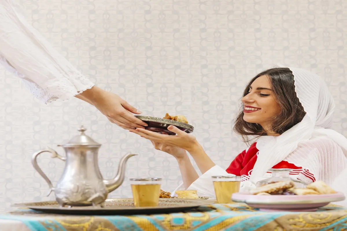 تناولي القليل من السكر والملح والدهون المشبعة لتجنب زيادة الوزن في عيد الأضحى (المصدر: Freepik)