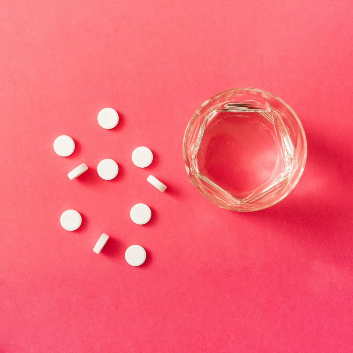 أقراص الأسبرين- الصورة من Freepik 