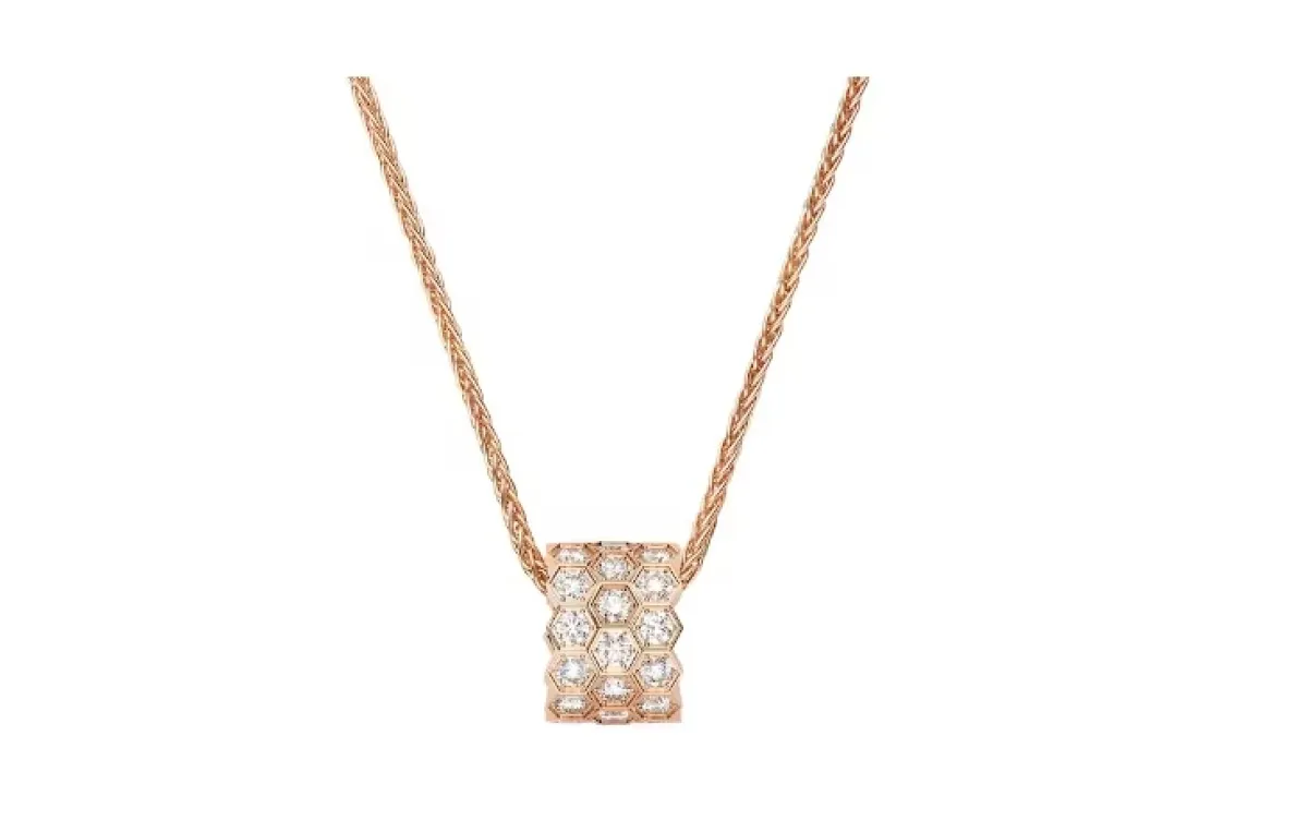 قلادة Bee My Love من شوميه Chaumet