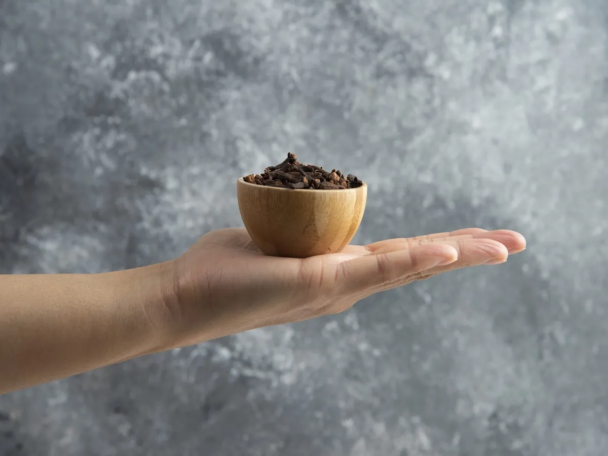 صورة لطبق من القرنفل 