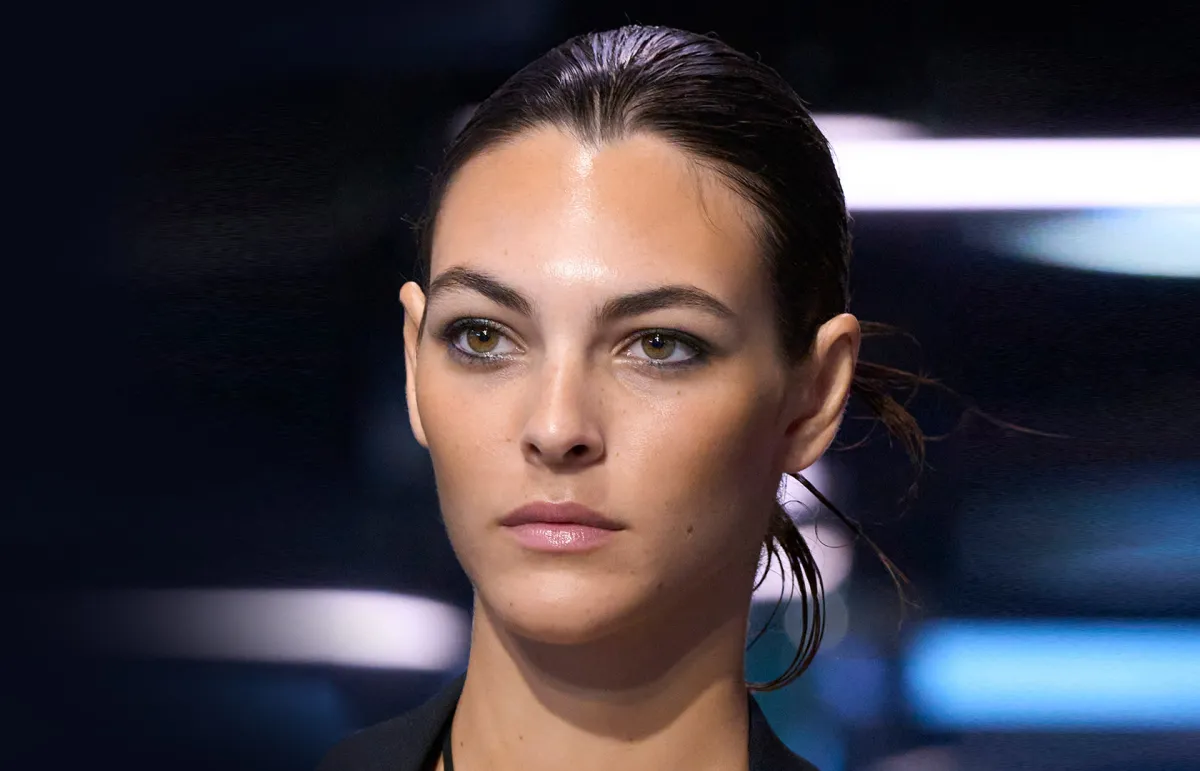 شفاه ندية Lip Gloss