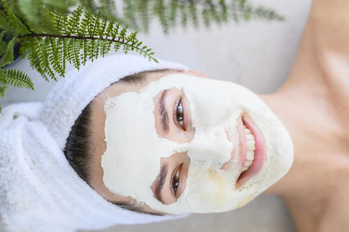 قناع الوجه- الصورة من Freepik 