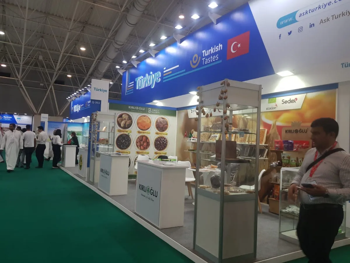 هنالك 27 جناحاً مدعوماً رسمياً من حكومات