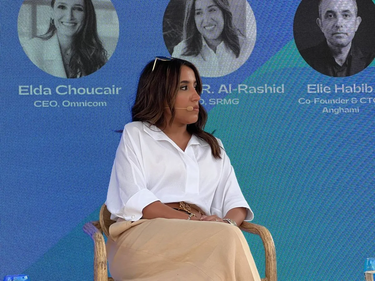 الأستاذة جمانا الراشد خلال الجلسة الحوارية في كان ليونز 