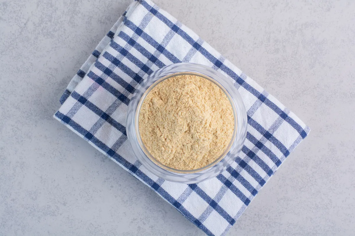 تعمل المكونات الموجودة في الخميرة على زيادة الشهية (المصدر: Freepik)