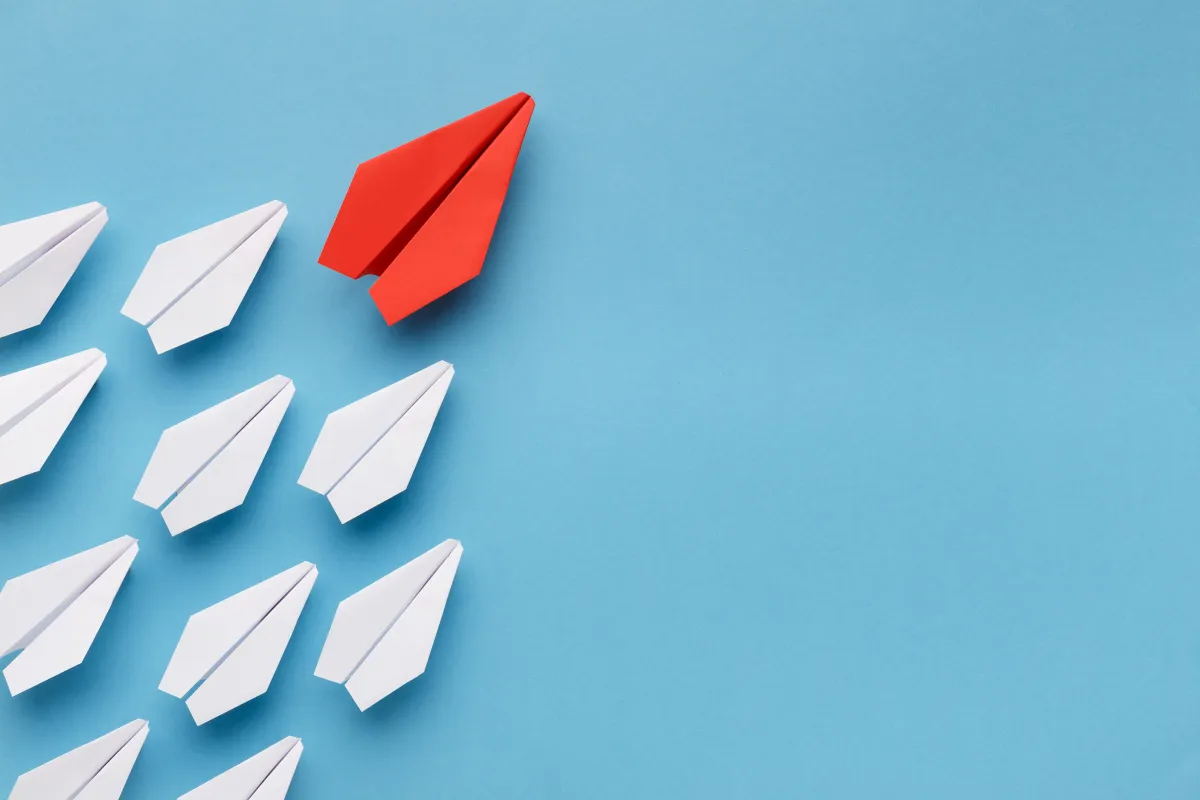 لهرم تسلسل القيادة والأوامر مزايا وعيوب