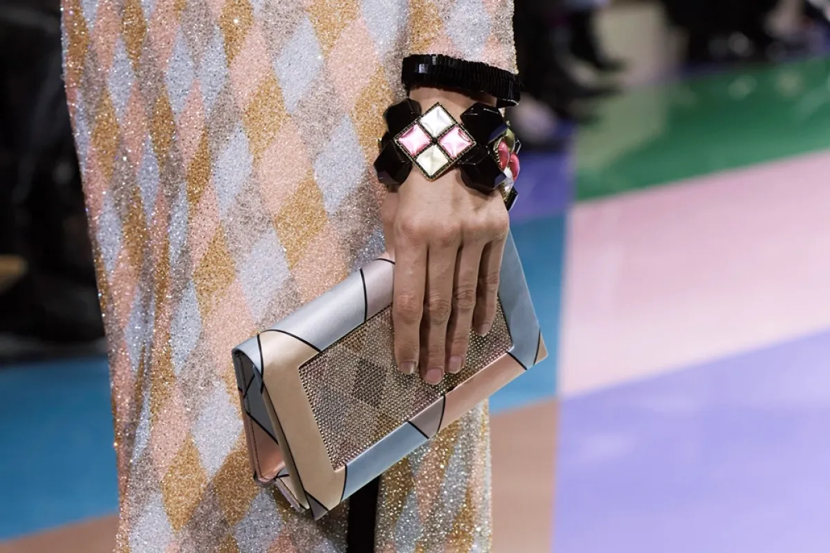 حقائب فخمة لعيد الأضحى 2023 من جيورجيو أرماني Giorgio Armani