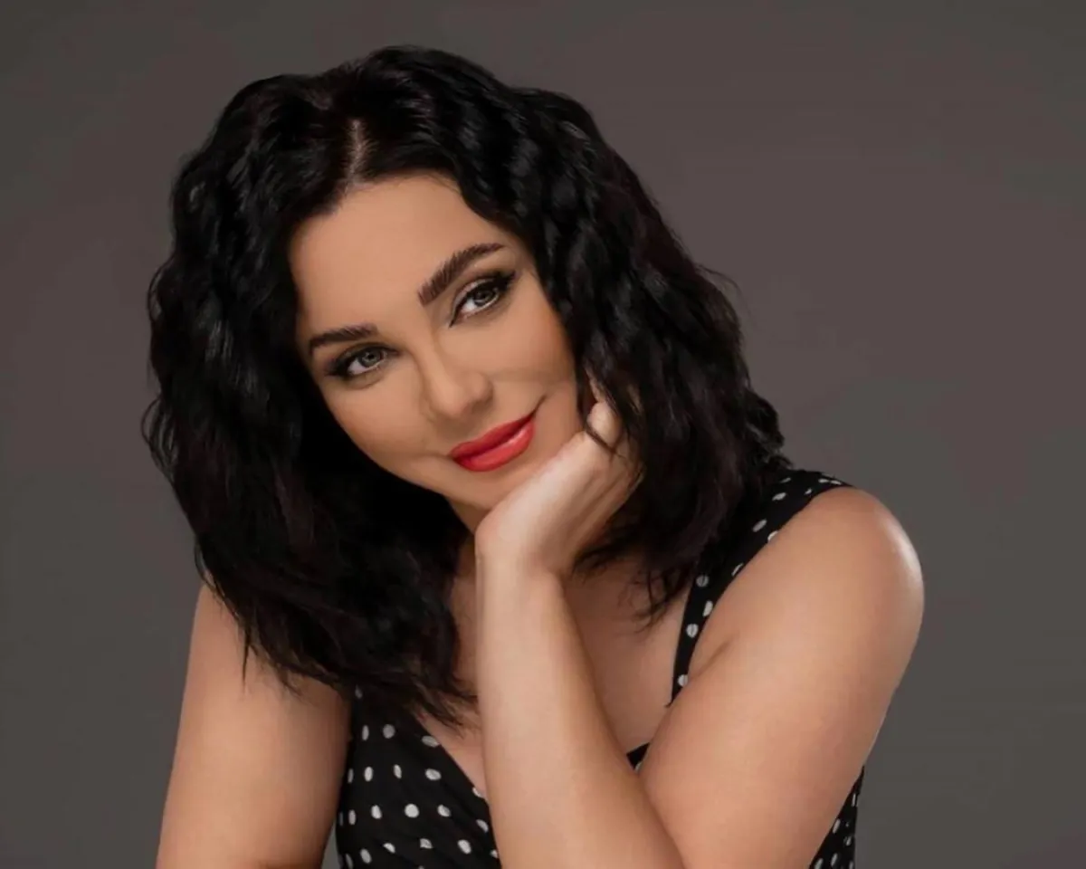 سلاف فواخرجي - الصورة من صفحتها الرسمية على الفيس بوك