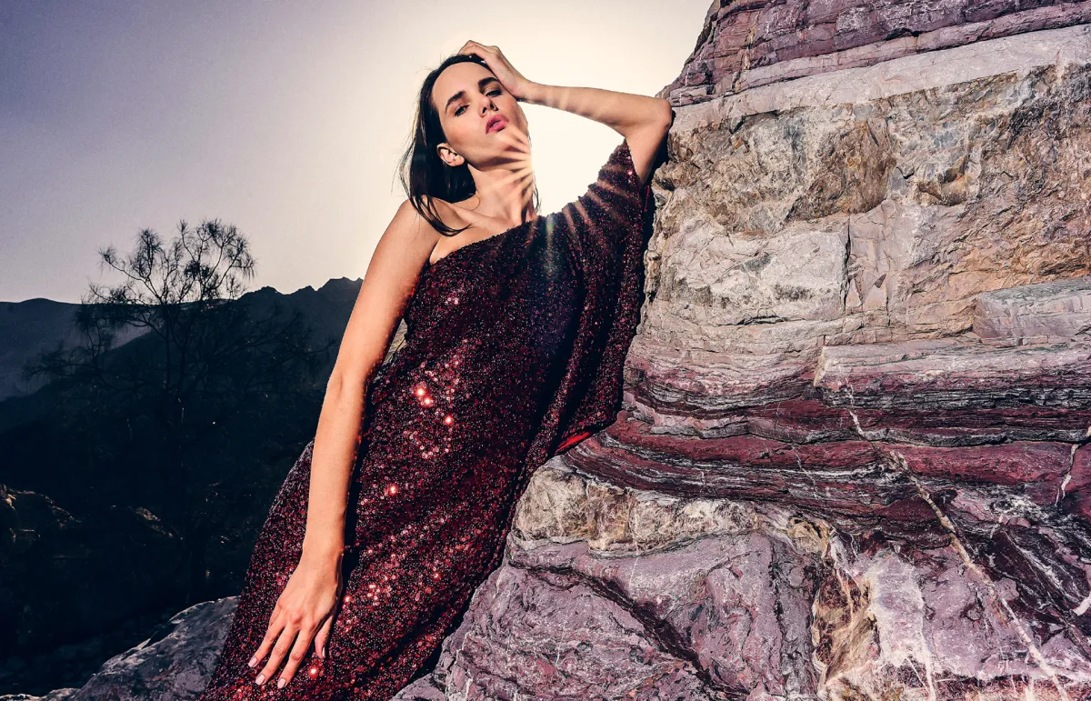 من تصميم المصممة تايرا عادل