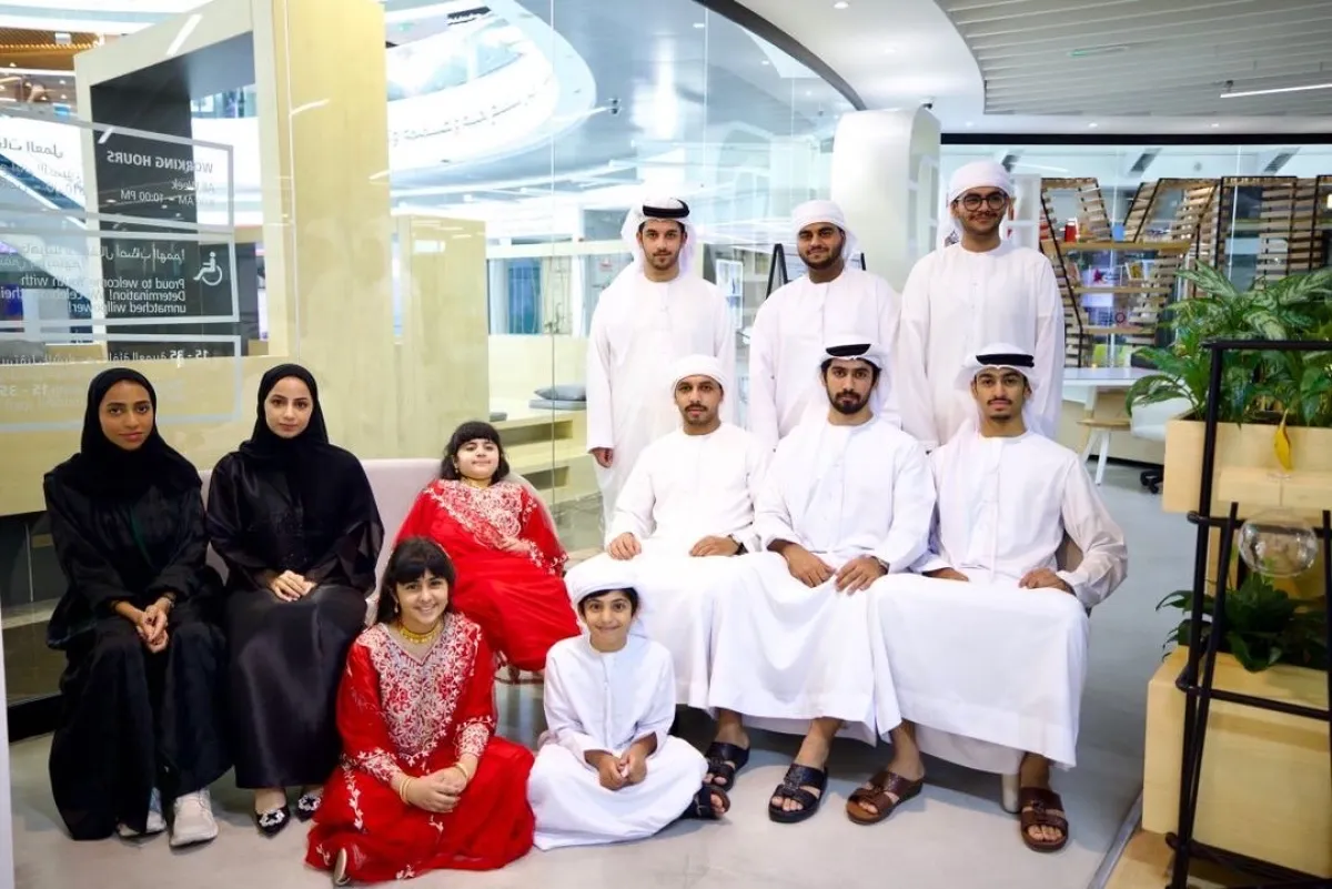 صورة فريق العمل