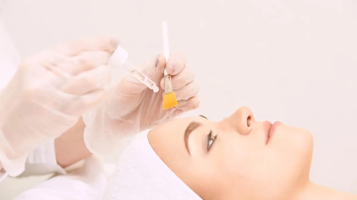 قناع البشرة قبل العيد- الصورة من Shutterstock