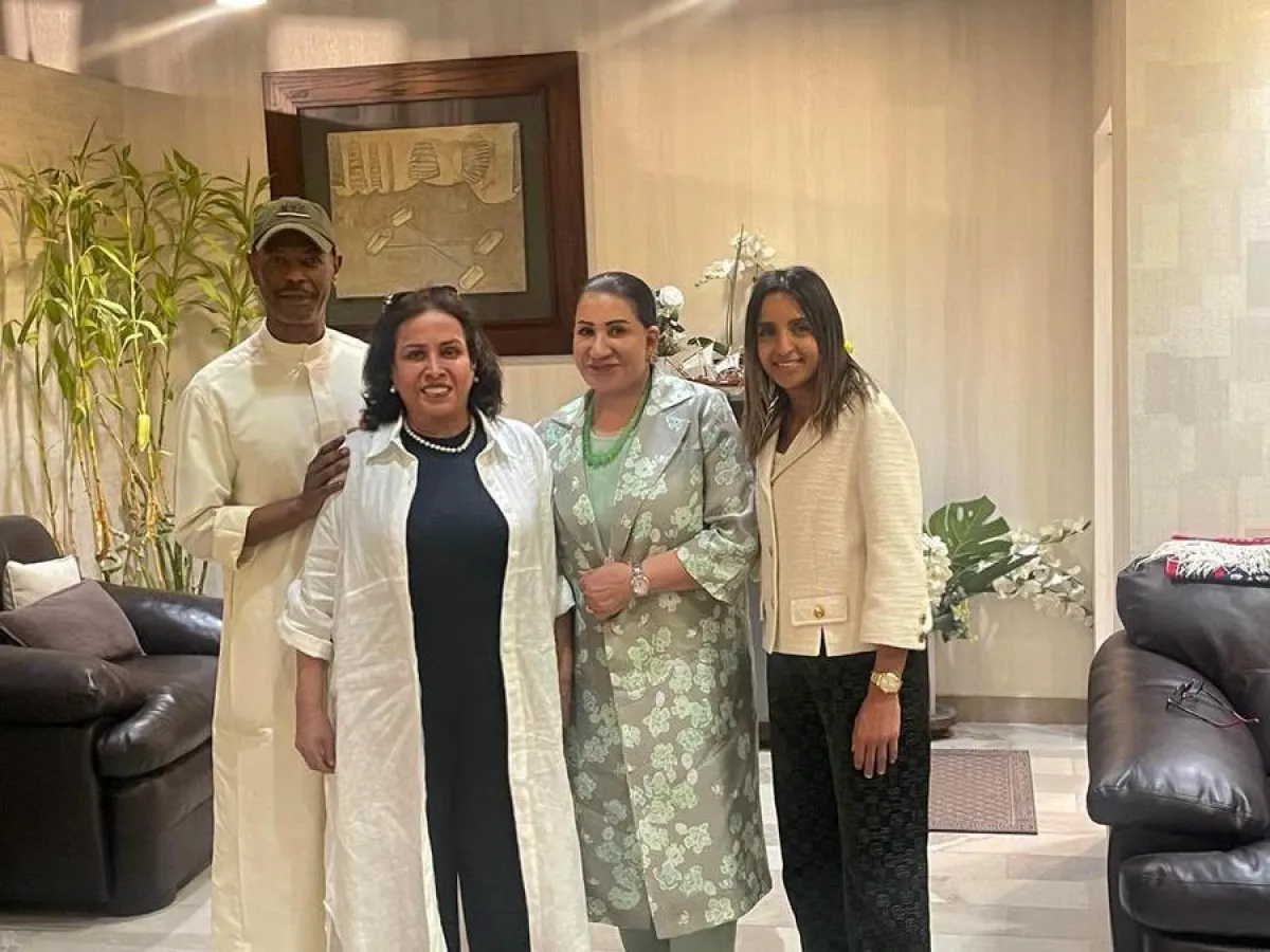 سعاد عبد الله برفقة حياة الفهد- الصورة من حساب معالي المستشار تركي آل الشيخ على تويتر