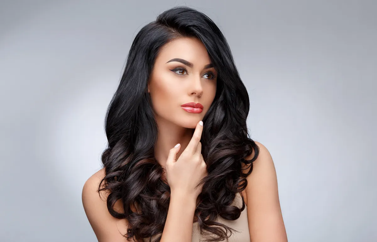 اكتشفي أسباب الشيب المبكر للشعر وطرق الوقاية لمنع ظهوره Shutterstock