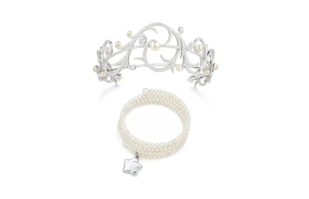 مجوهرات اللؤلؤ الأبيض والملون..قطعة أساسية في خزانة العروس الراقية