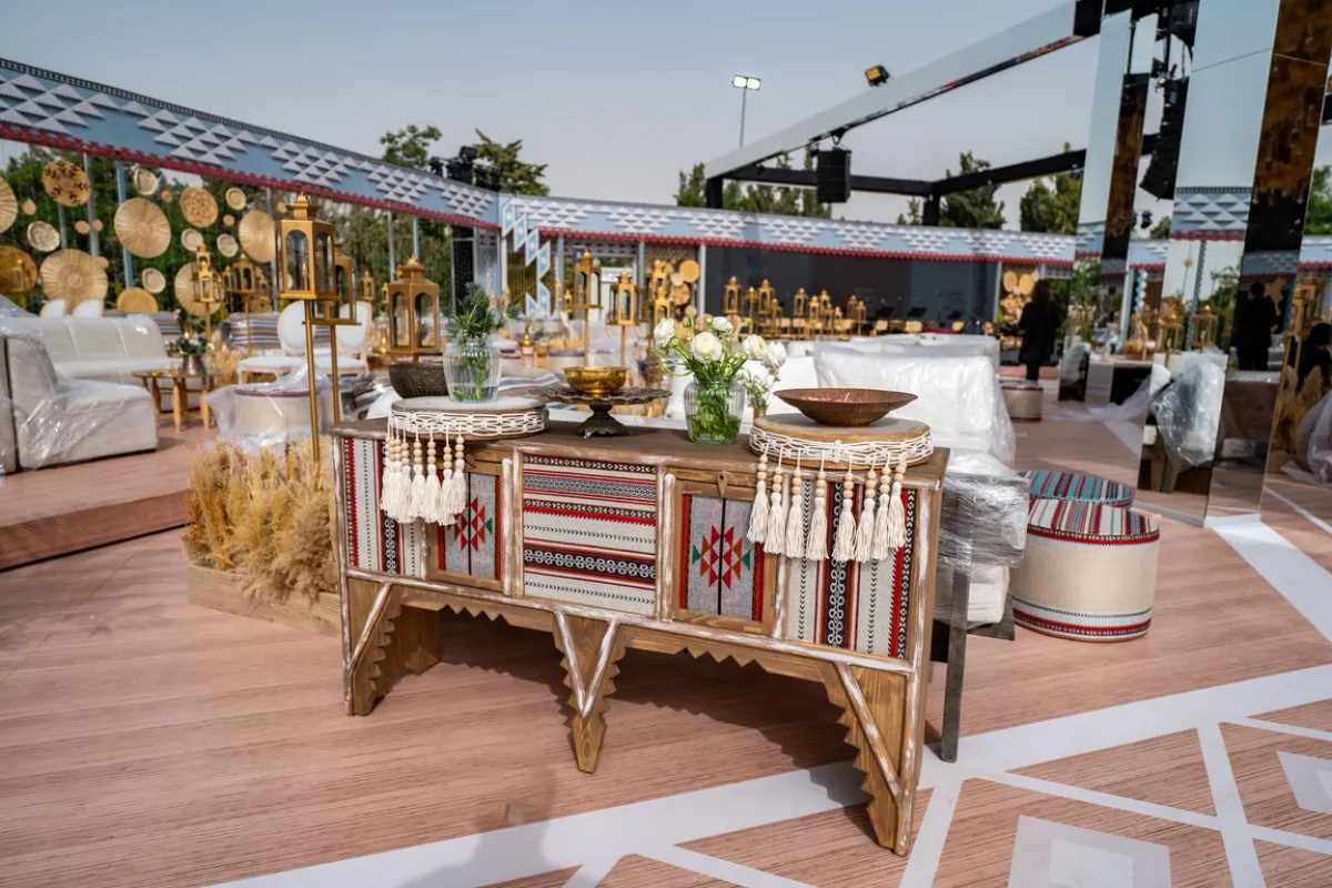 تفاصيل من التراث في ديكور الحفل