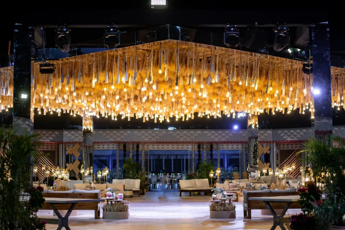 نظرة عامة إلى ديكور الحفل