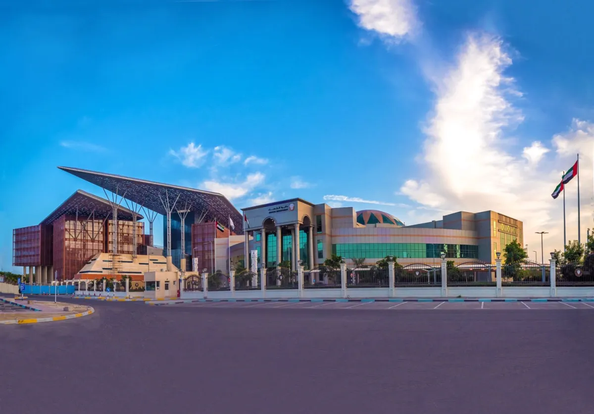 مختبرات دائرة القضاء في أبوظبي تحصل على اعتماد دولي. الصورة من wam